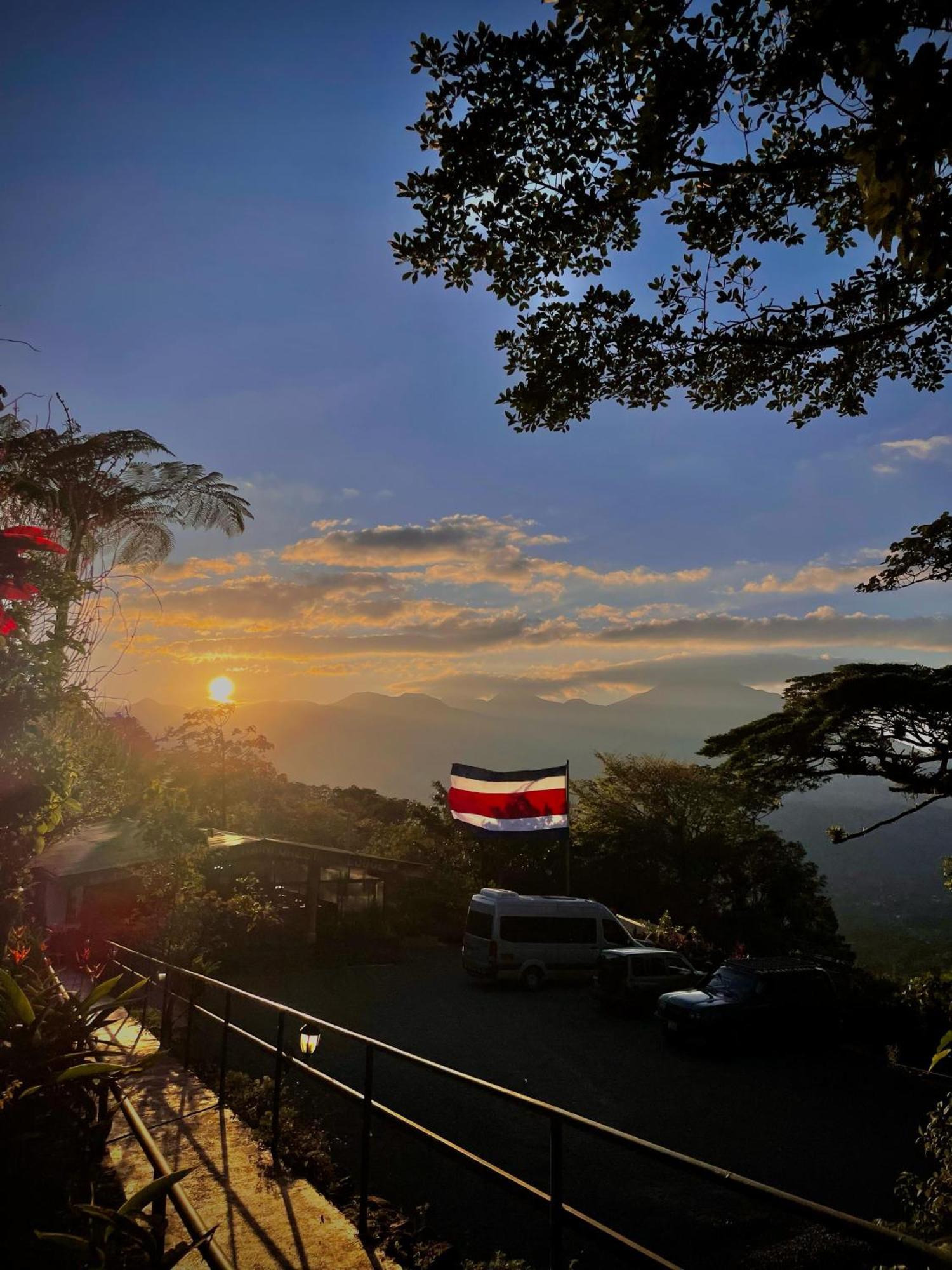 Heliconias Rainforest Lodge Bijagua Ngoại thất bức ảnh